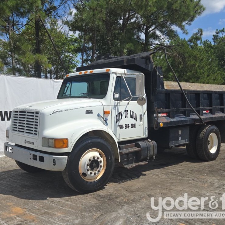 1998 INTERNATIONAL 4700