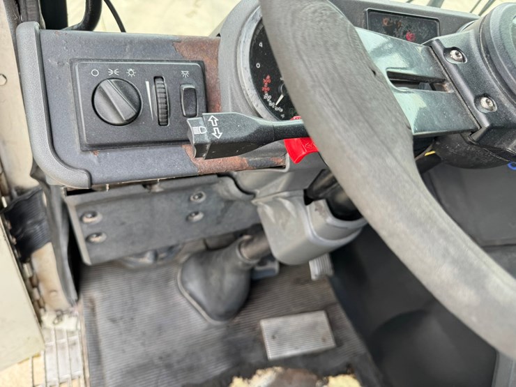 2016-mack-mru613-image-56