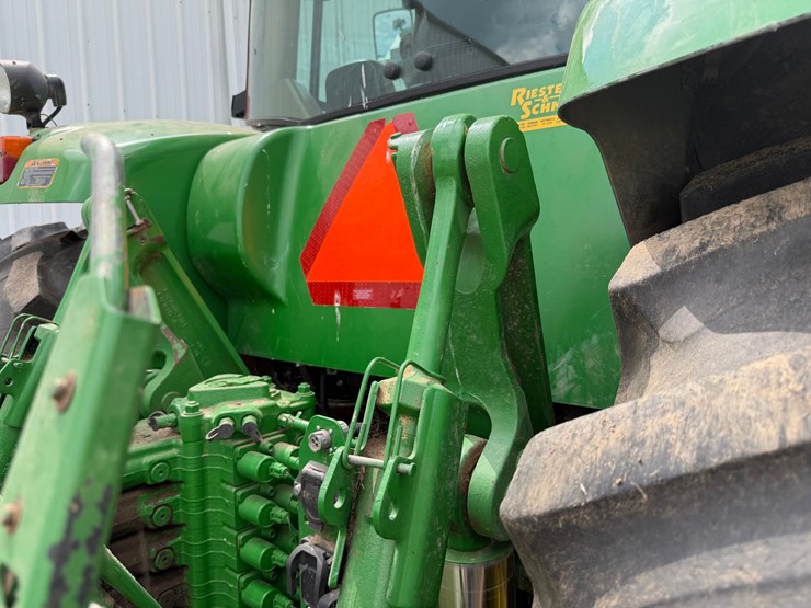 john-deere-8130-image-45