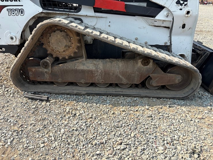 2018-bobcat-t870-image-63