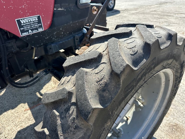 #2867-•-2008-case-jx60-4x4-tractor-image-41