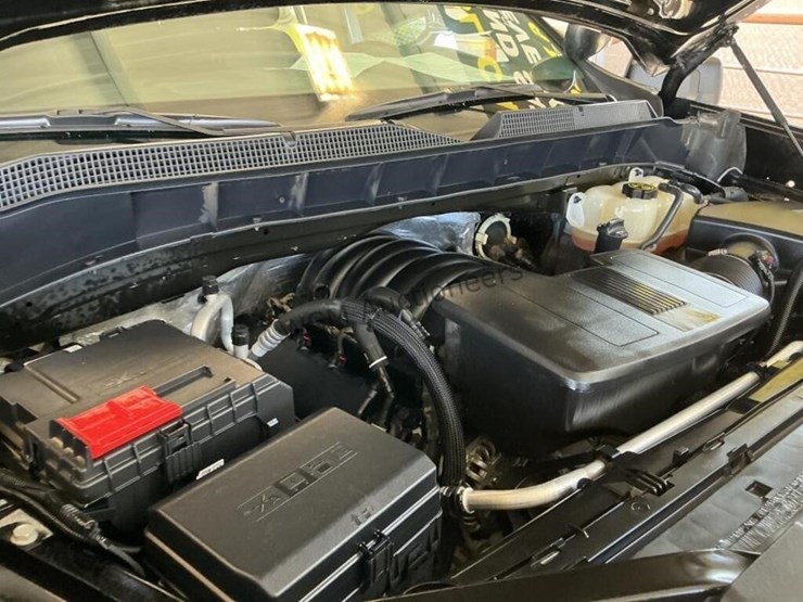 2019-chevrolet-silverado-1500-image-14