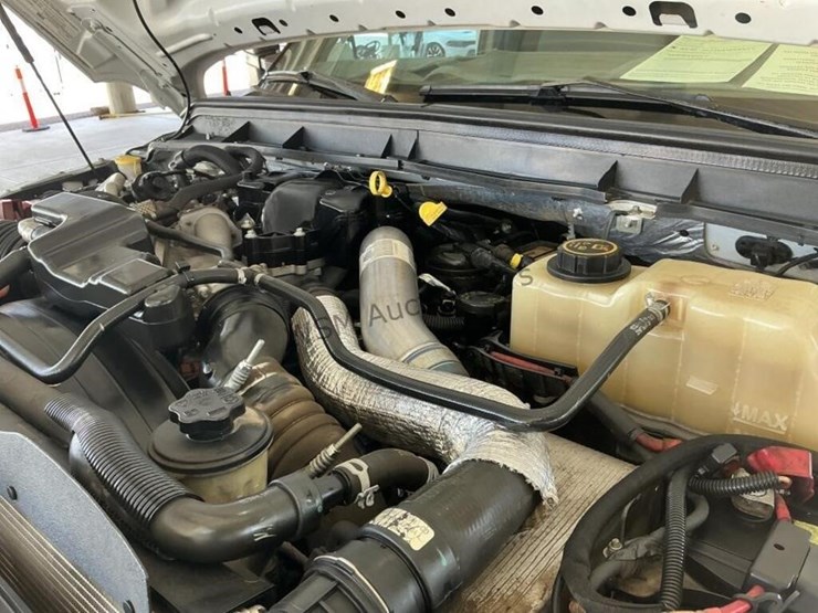 2016-ford-f550-image-11