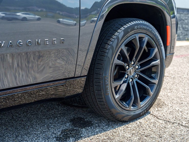 #118-•-offered-at-no-reserve-|-2023-jeep-grand-wagoneer-obsidian-image-18
