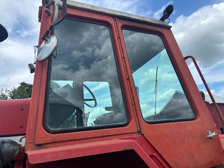1983-massey-ferguson-4900-image-13