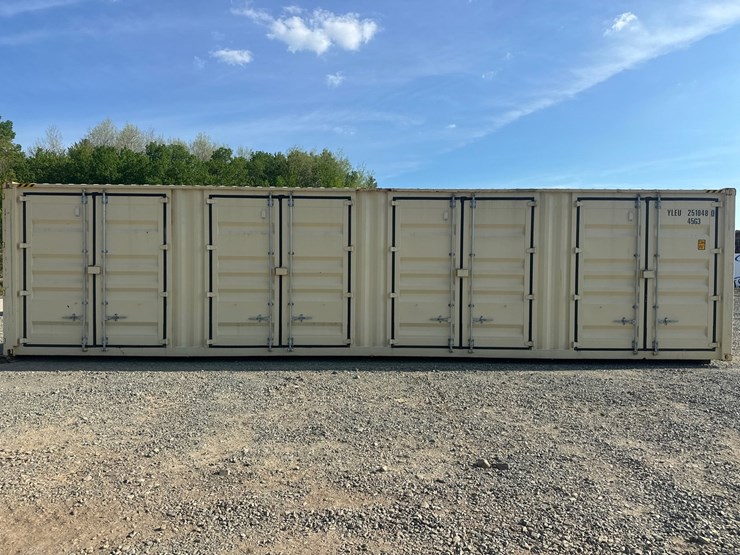 #5306-•-approx-40'-(5)-door-one-trip-shipping-container-image-2