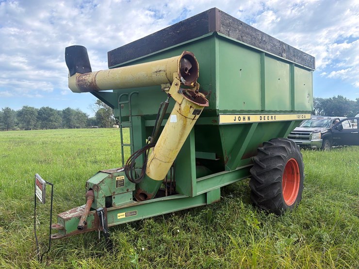 john-deere-1210a-image-1