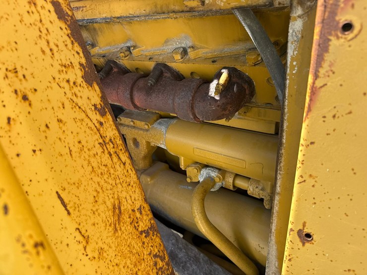 caterpillar-988-image-87