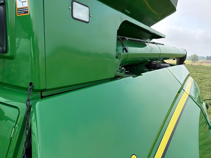 2013-john-deere-s660-image-62