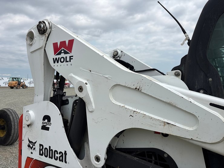 2018-bobcat-t870-image-11