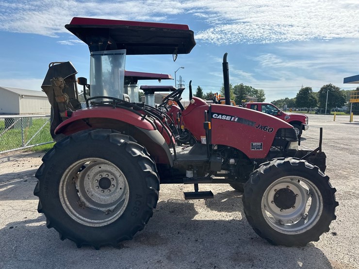 #2858-•-2008-case-jx60-4x4-tractor-image-5