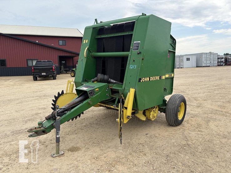 john-deere-335-image-1