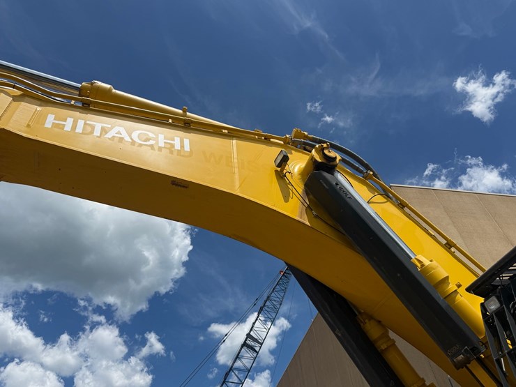 #1414-•-hitachi-zx870lch-excavator-image-38