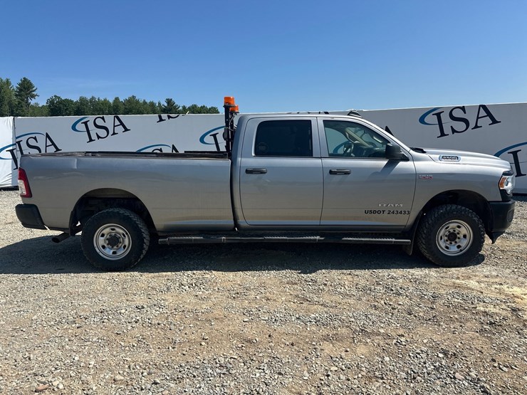2021-dodge-2500-image-5