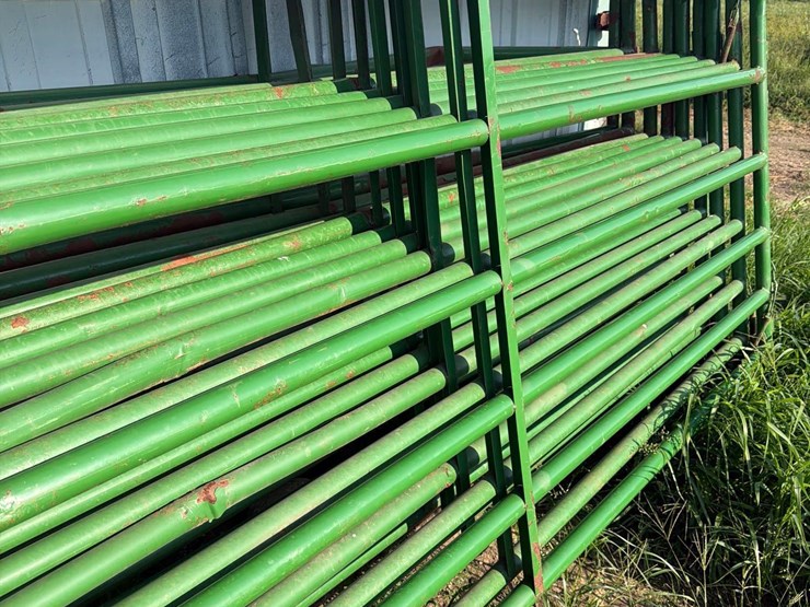9-10ft-corral-panels-image-4