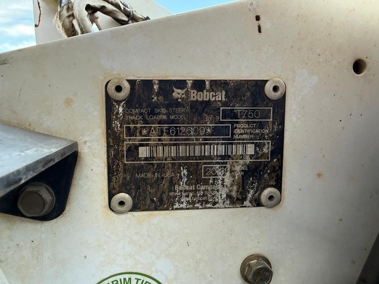 bobcat-t750-image-28