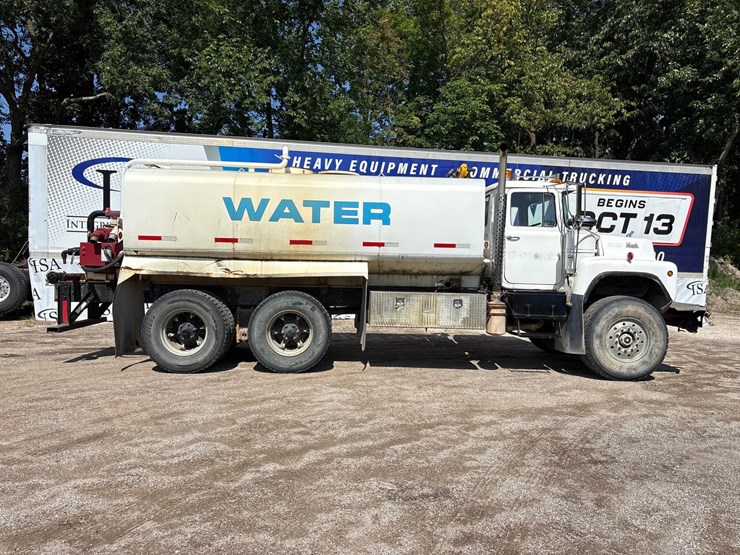 mack-dm685s-image-6