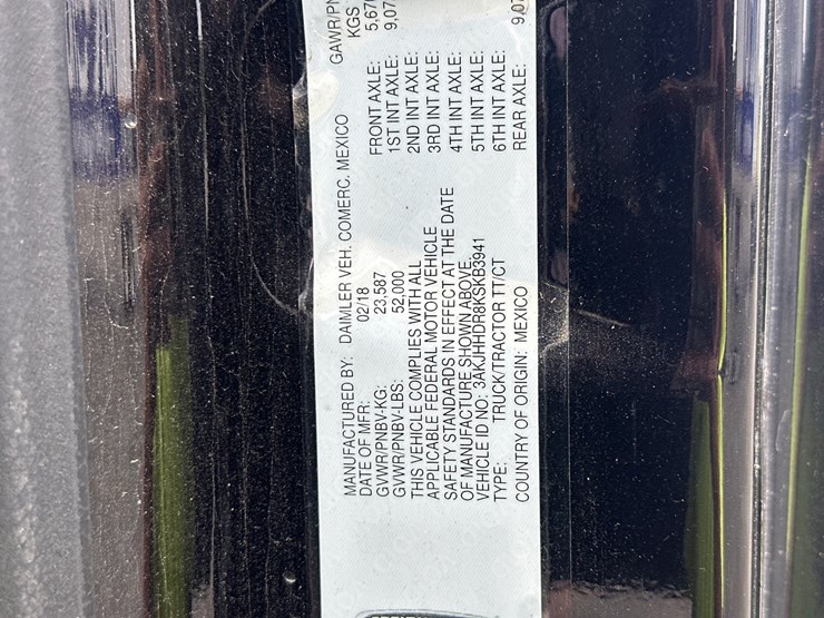 #61416-•-2019-freightliner-cascadia-evolution-iseries-sleeper-cab-truck-tractor-image-92
