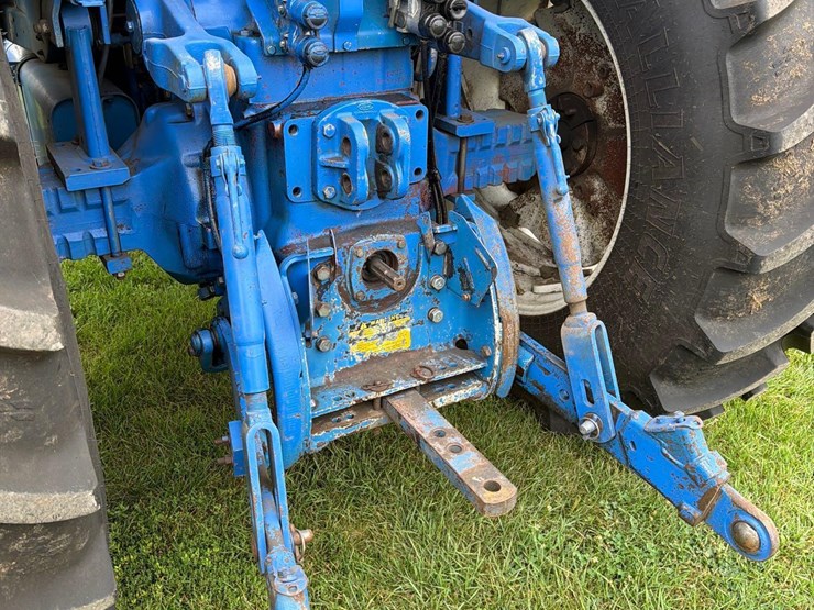 ford-8730-image-8