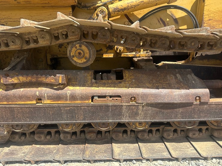caterpillar-d5c-xl-image-58