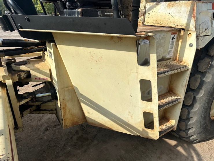 #2795-•-volvo-pro-pac-115-single-drum-compactor-image-29