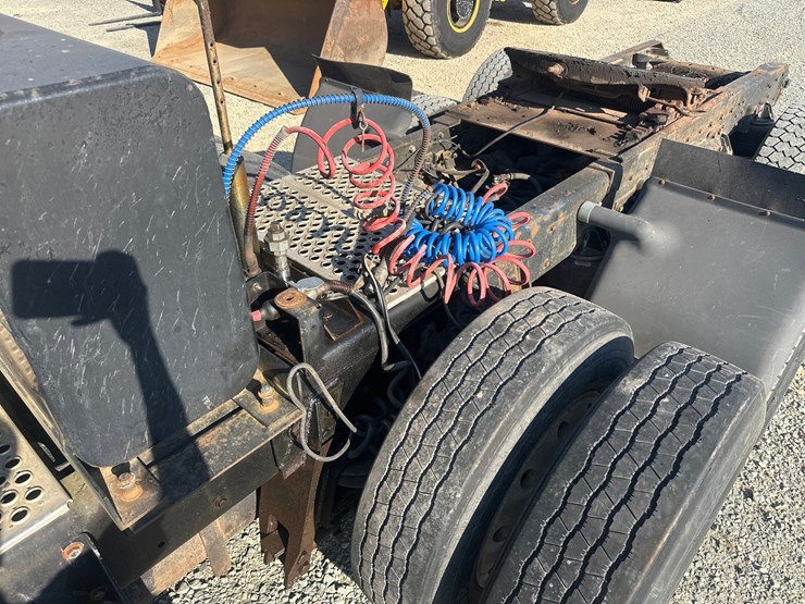1988-kenworth-t800-image-22