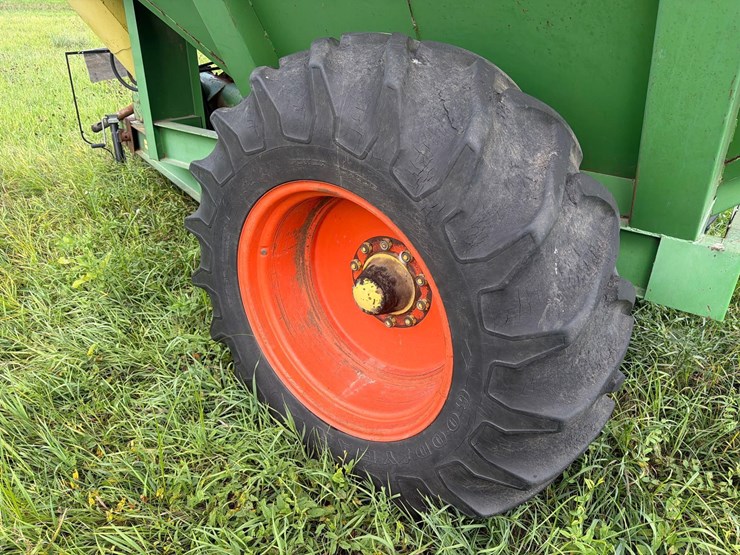john-deere-1210a-image-7