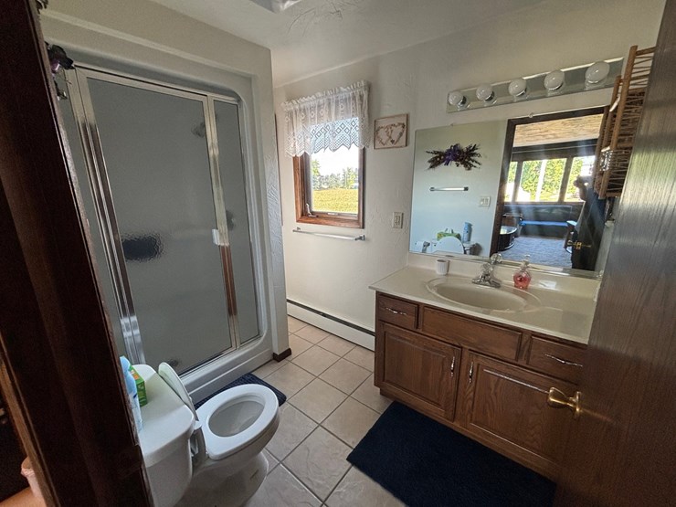 #60000-•-29.92-acre-farm-with-home,-barns-&-outbuildings-image-68