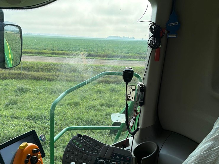 2013-john-deere-s660-image-74