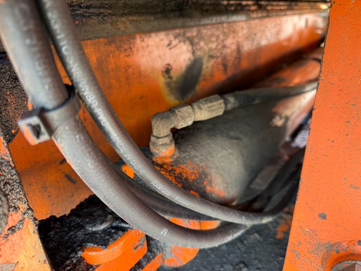 #2470-•-2002-tor-truck-dr-4280-crane-truck-image-122