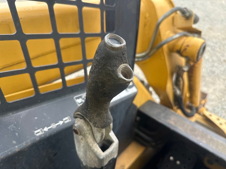 john-deere-250-image-33