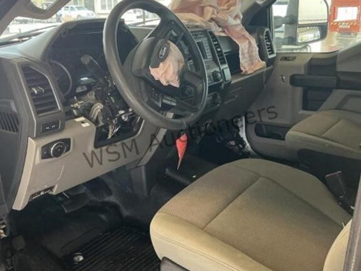 2022-ford-f550-image-20