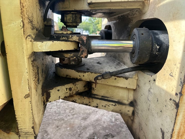 #2795-•-volvo-pro-pac-115-single-drum-compactor-image-20