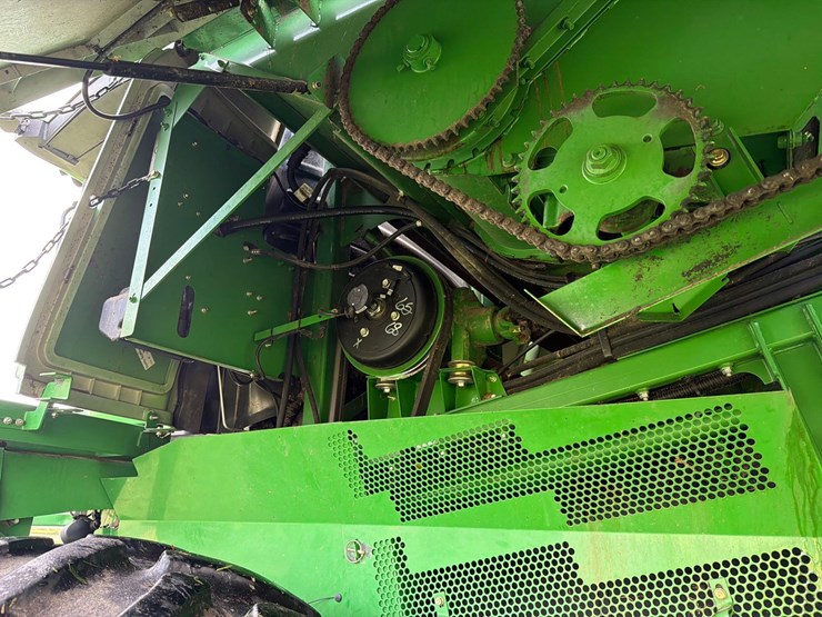 2013-john-deere-s660-image-46