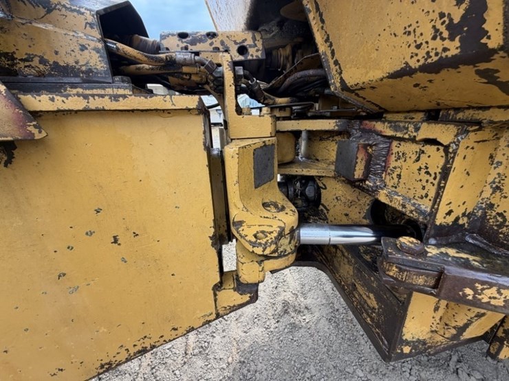 1994-caterpillar-518c-image-36