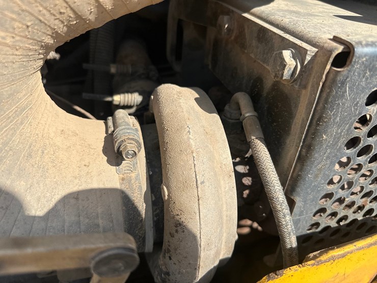 #61443-•-komatsu-61px-15-dozer-image-49