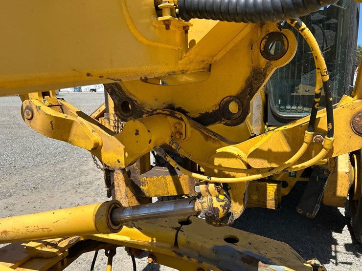 komatsu-gd650a-image-41