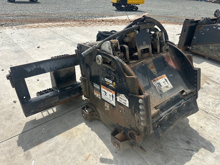 #5462-•-john-deere-cp24c-skid-steer-planer-attachment-image-30