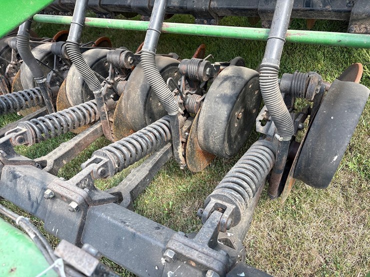 john-deere-1590-image-19
