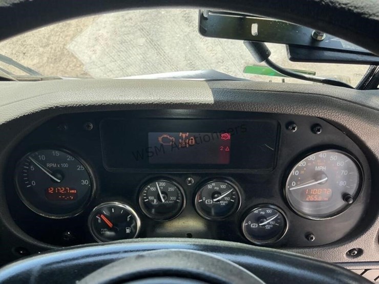 2018-peterbilt-520-image-20