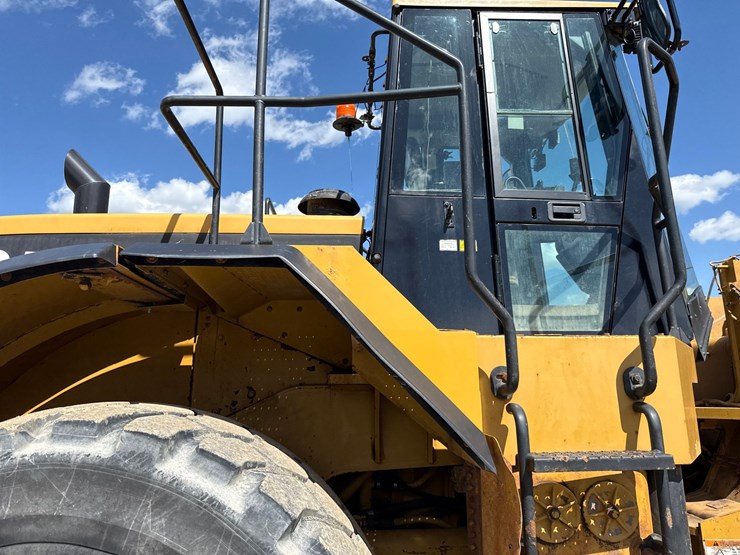 caterpillar-980g-image-58