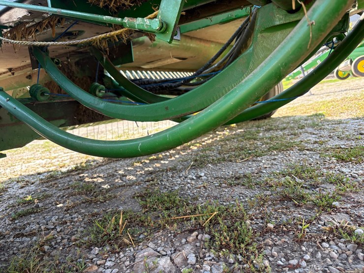 john-deere-338-image-29