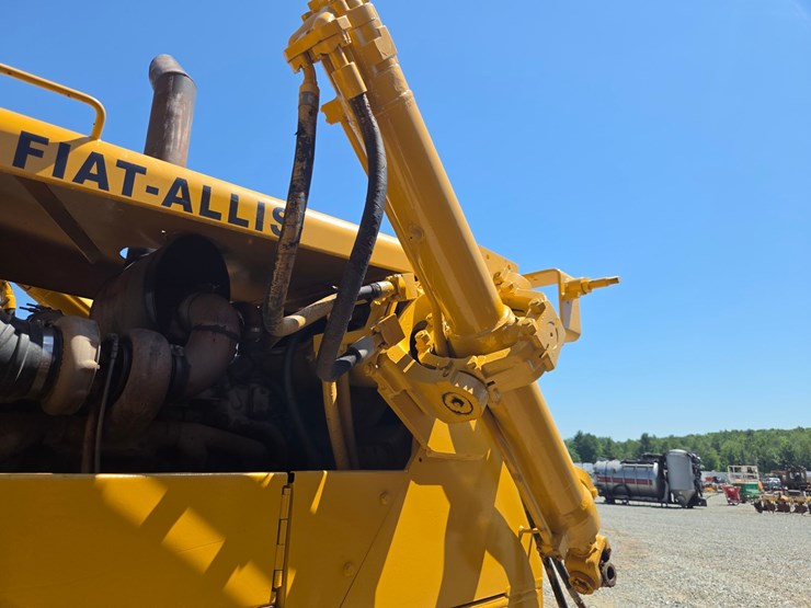 #61383-•-1988-fiat-allis-30-dozer-image-23
