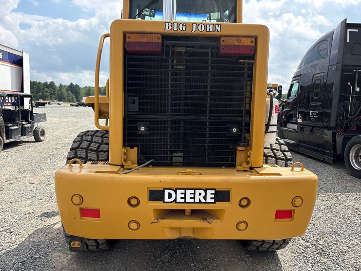 deere-444h-image-17