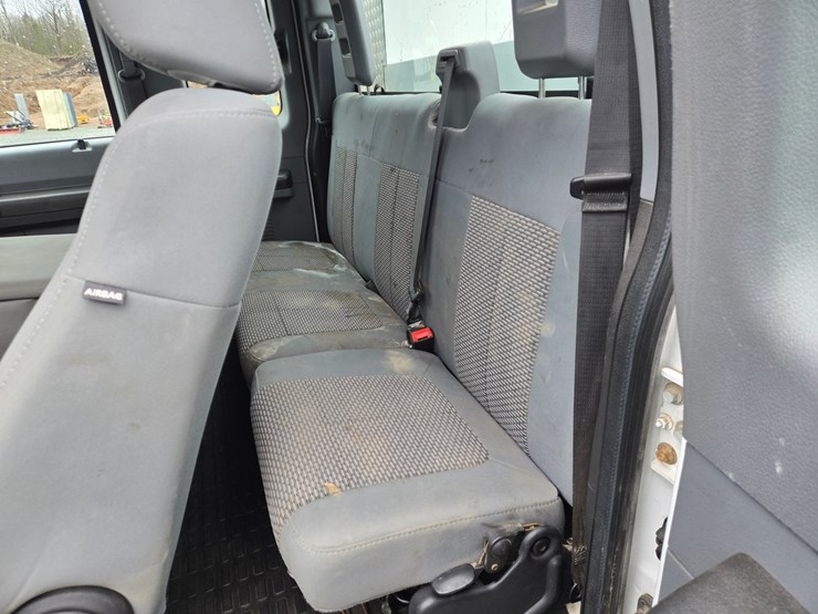 2011-ford-f550-image-57