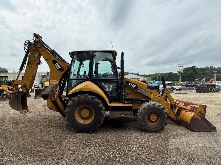 2013-caterpillar-416f-image-5