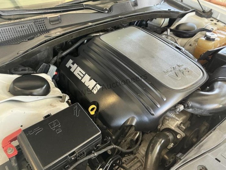 2020-dodge-charger-sdn-image-11