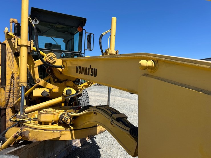 komatsu-gd650a-image-25