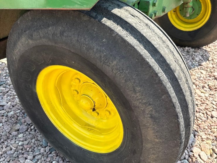 1979-john-deere-4440-image-10