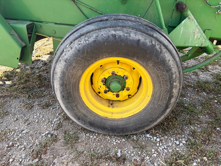 john-deere-338-image-36